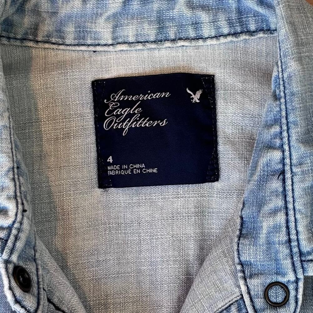 American Eagle Y2K Western Denim Shirt Pearl Snaps Chambray Blue Women’s Small - Picture 4 of 10